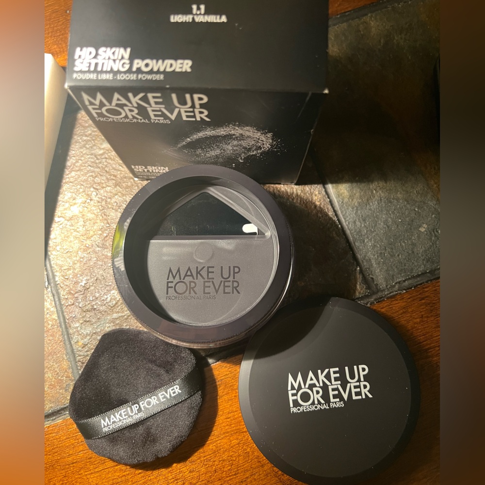 Makeup Forever HD Skin Setting Powder - Light Vanilla NIB